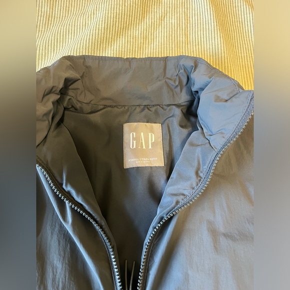 Gap Insulated Puff Jacket - Picture 3 of 7